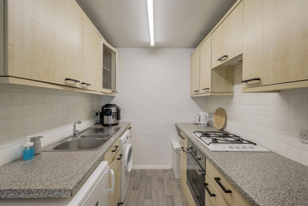 Apartment in London - View 4