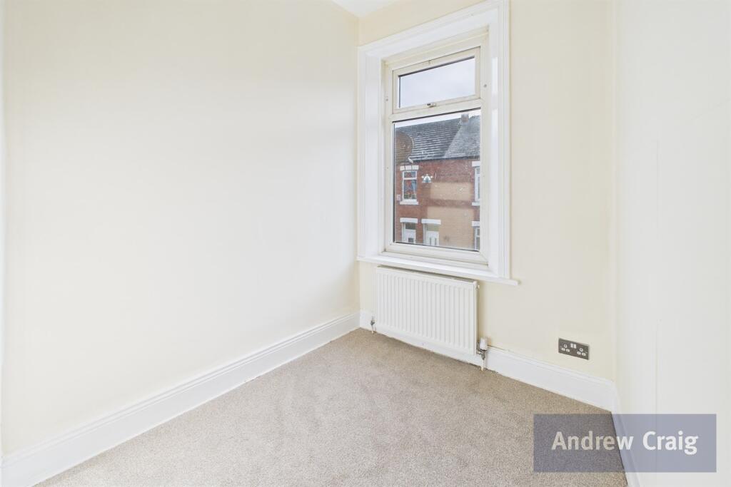 Apartment in Newcastle upon Tyne - View 5