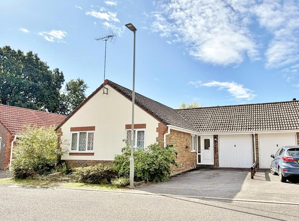 3-bed house on Orchard Court, Verwood, Dorset, BH31, £385,000
