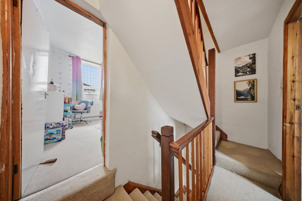 House in Ribble Valley, Clitheroe - More
