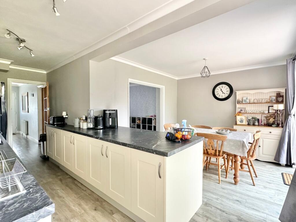 Bancroft Road, Bexhill-on-Sea, TN39 photo 3