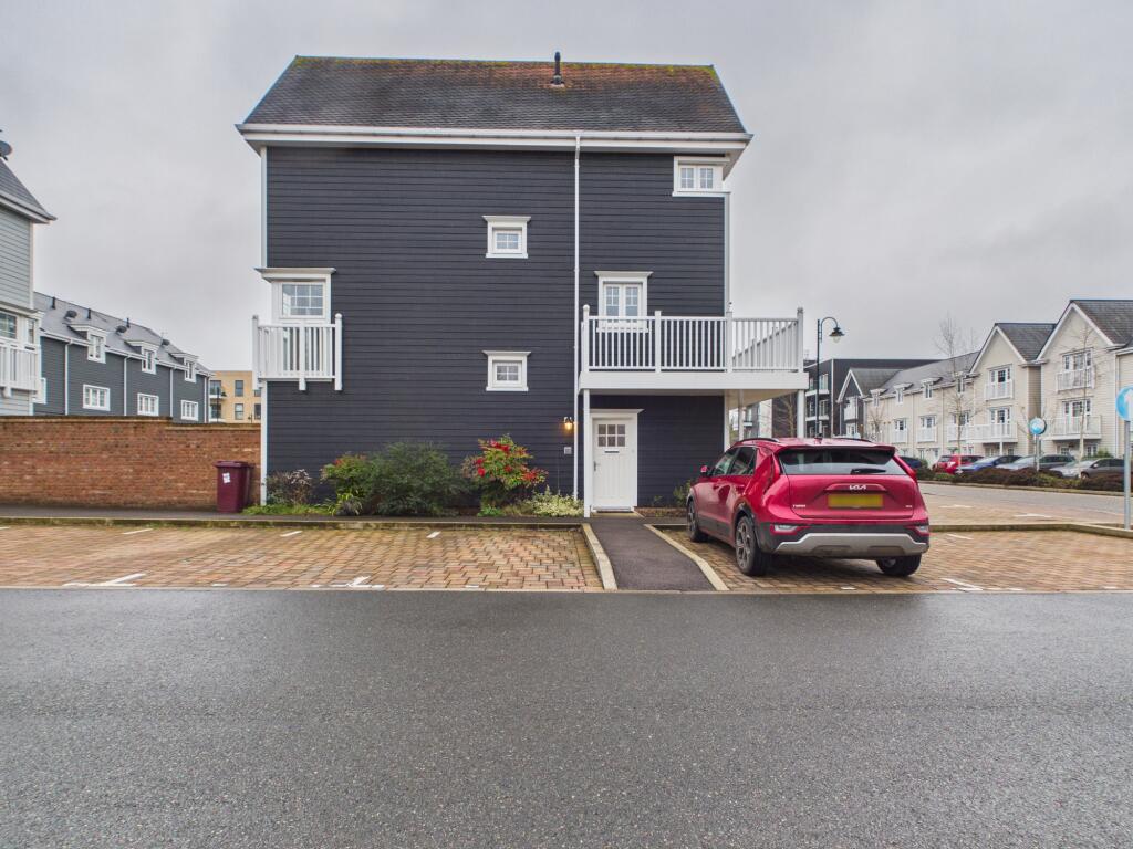 Main image of property: Sunapee Road, Reading, RG2