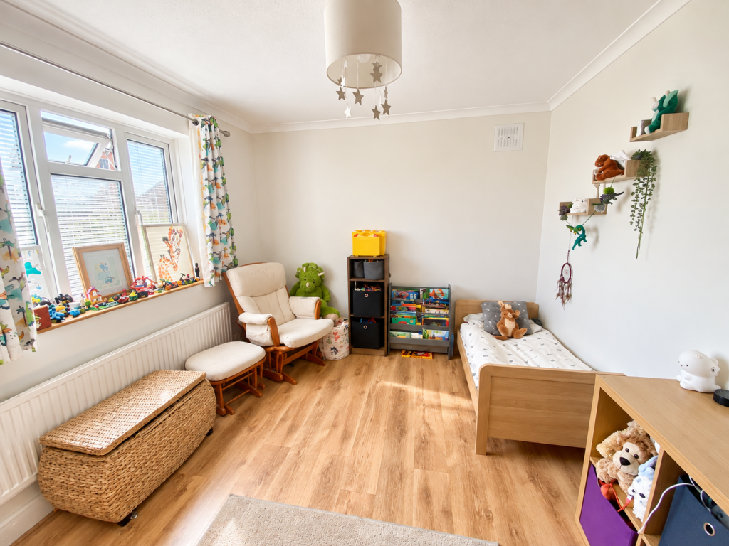 Apartment in Maidstone, Staplehurst - More