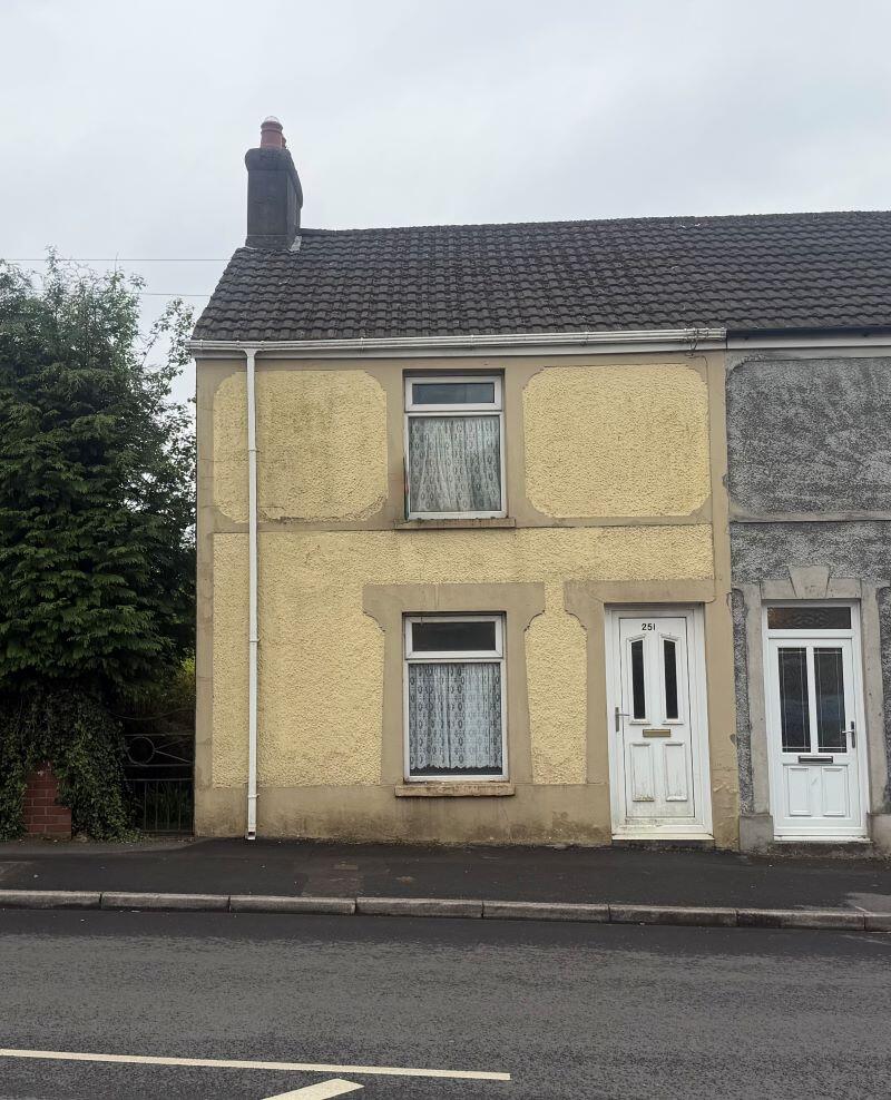 Main image of property: 251 Birchgrove Road, Birchgrove, Swansea, West Glamorgan, SA7 9NA