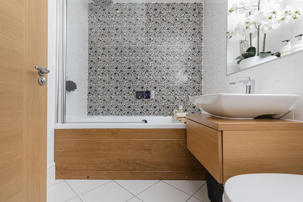 Additional image 29 of Weavers Way, Scholes, Cleckheaton