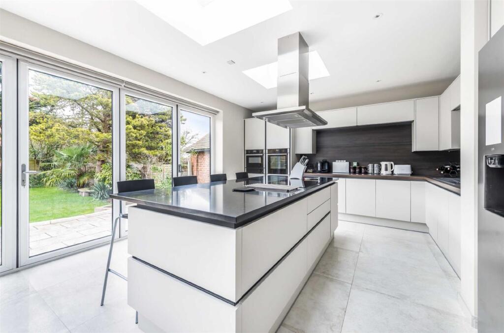 House in London - View 3