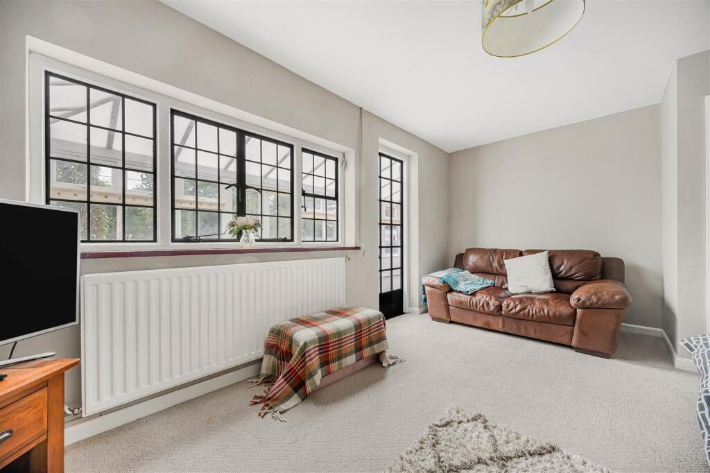 House in Sonning, Wokingham - View 3