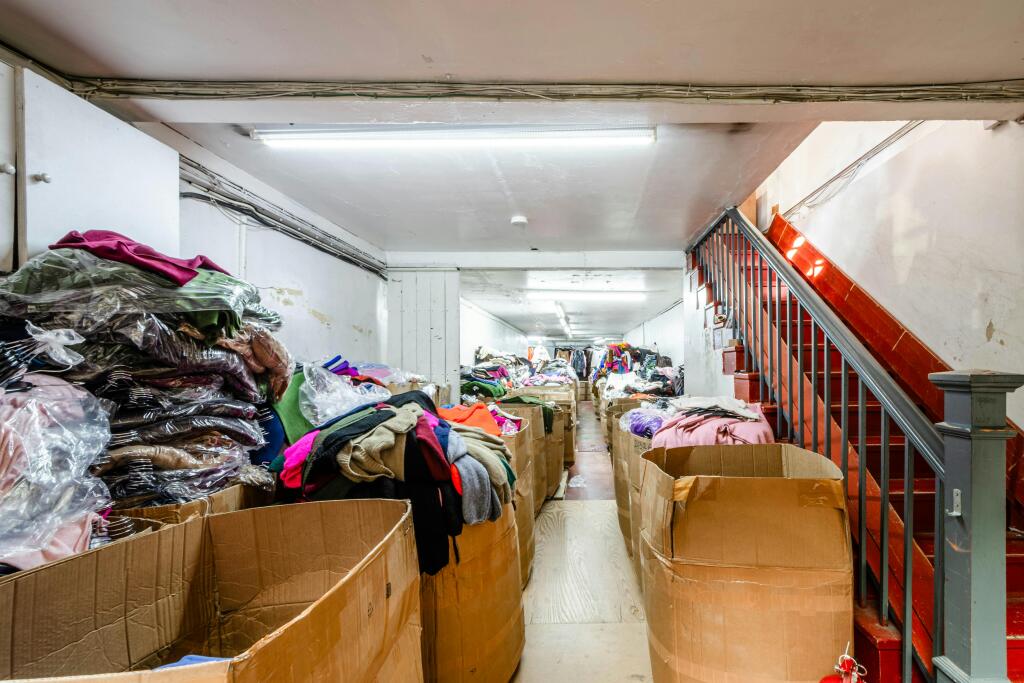 Commercial Rd 185 - Low Res 9.jpg