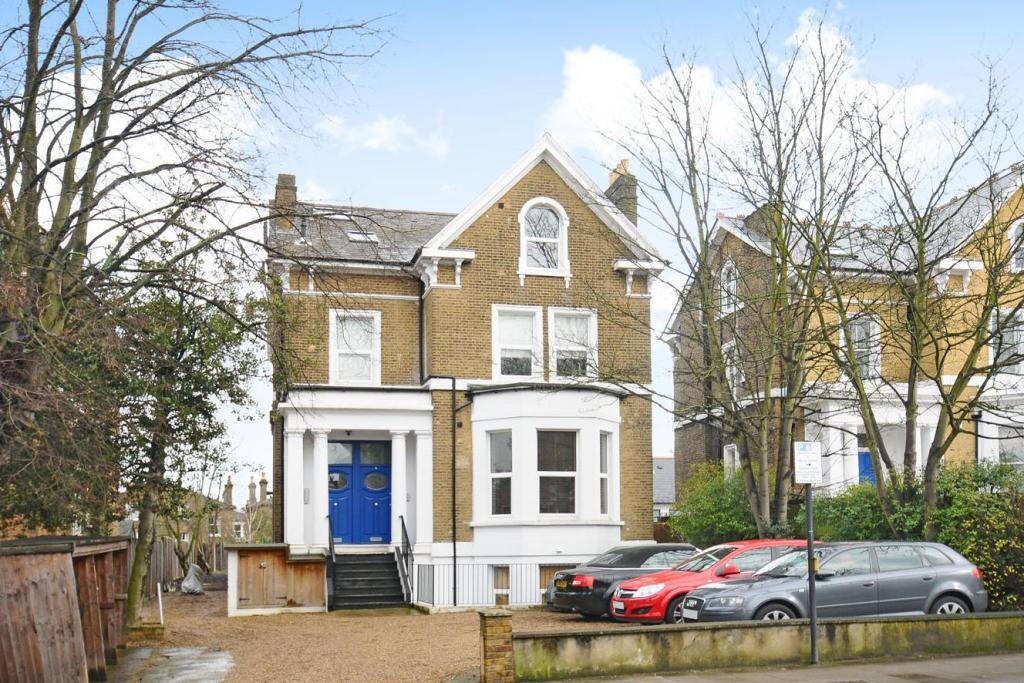 Main image of property: Bedford Hill, London, SW12