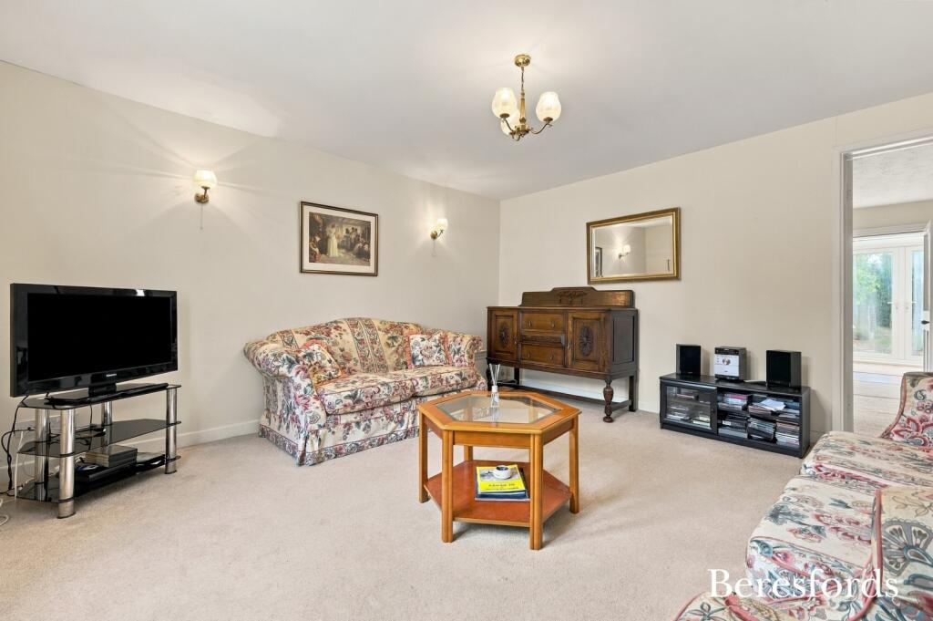 House in Braintree, Duckend Green, Rayne - More