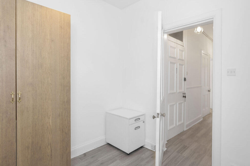 Apartment in Edinburgh, Silvermills, Stockbridge - View 5