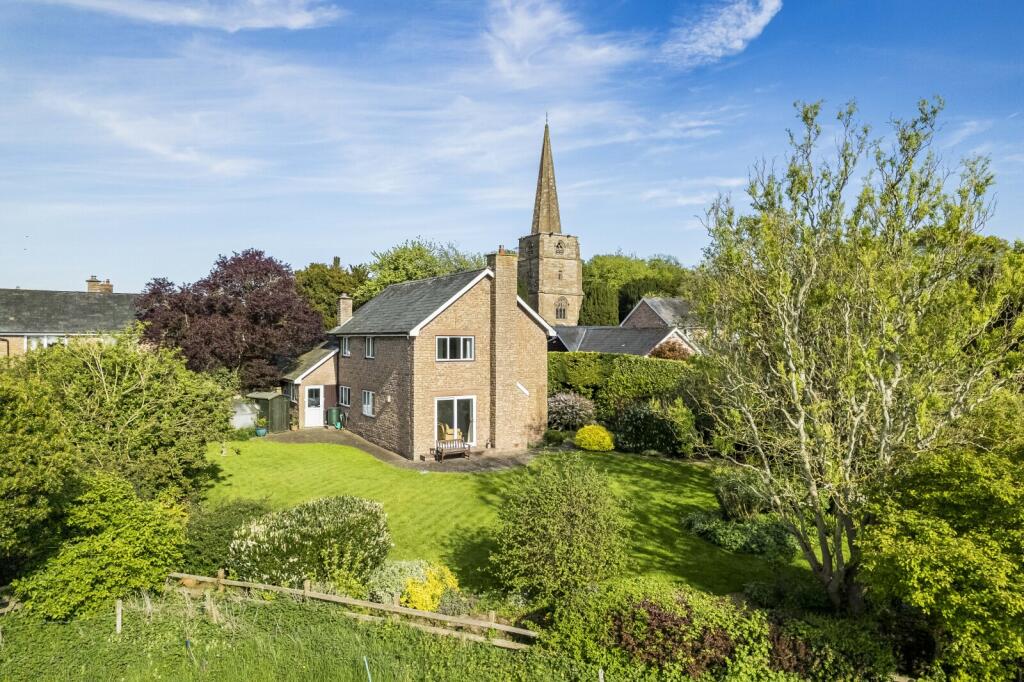 3-bed detached on Linton, Ross-on-Wye, Herefordshire, HR9, £500,000