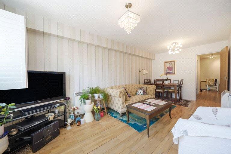 Apartment in Enfield - View 5