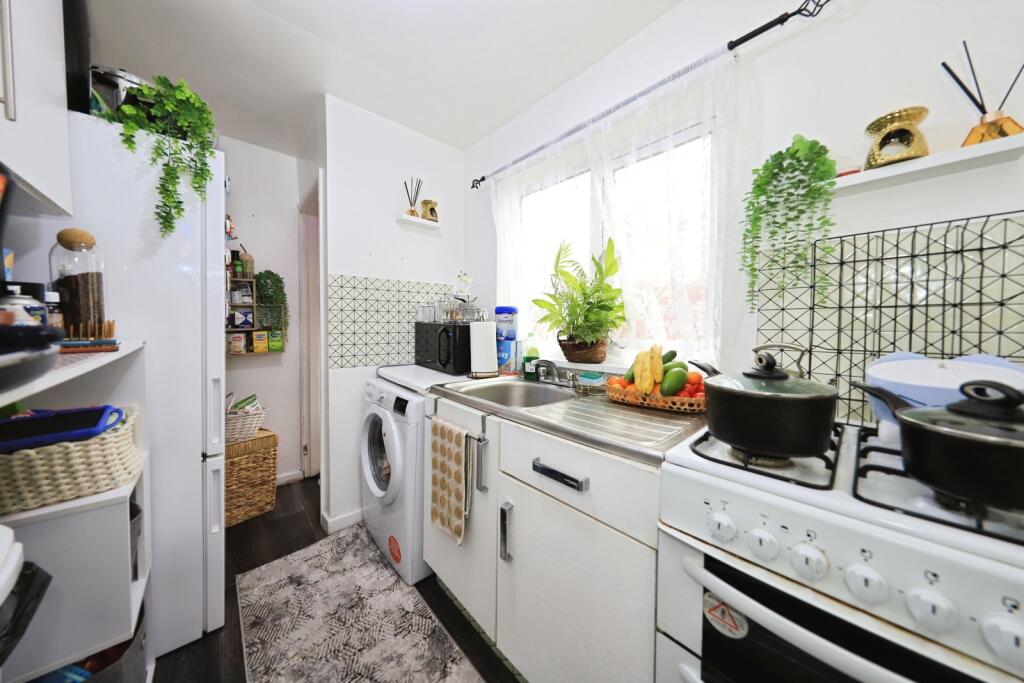 House in Wolverhampton, West Midlands - View 5