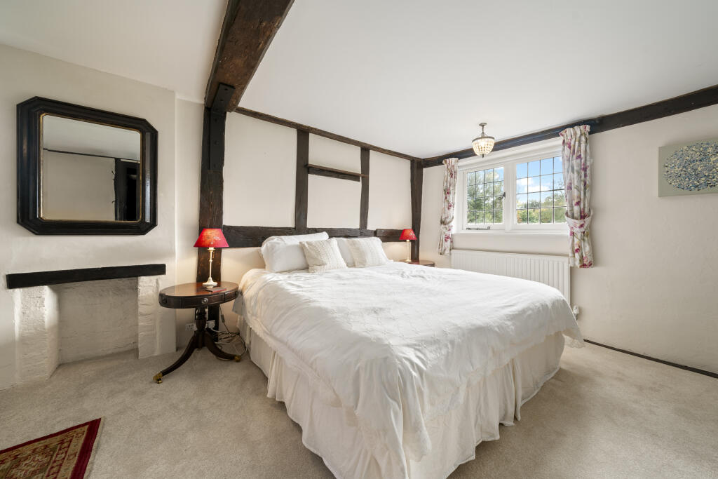 House in Horsham, Cowfold - View 5