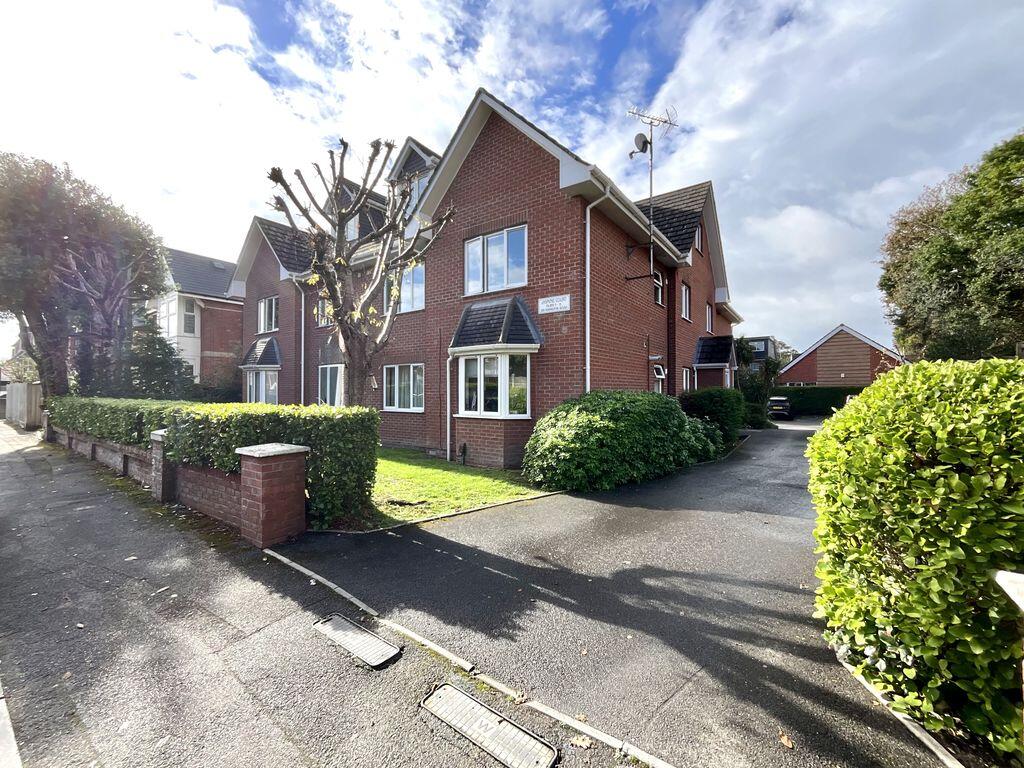 Main image of property: 39 Hamilton Road, Bournemouth