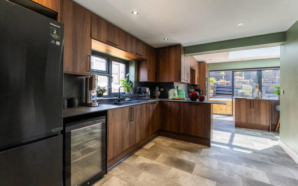 Hamilton Avenue, Halesowen, B62 8SJ - View 5