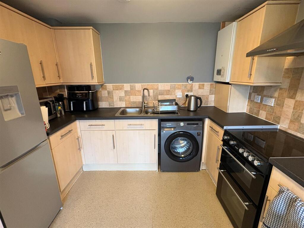 Additional image 3 of Waterfield Fold, Balme Road, Cleckheaton