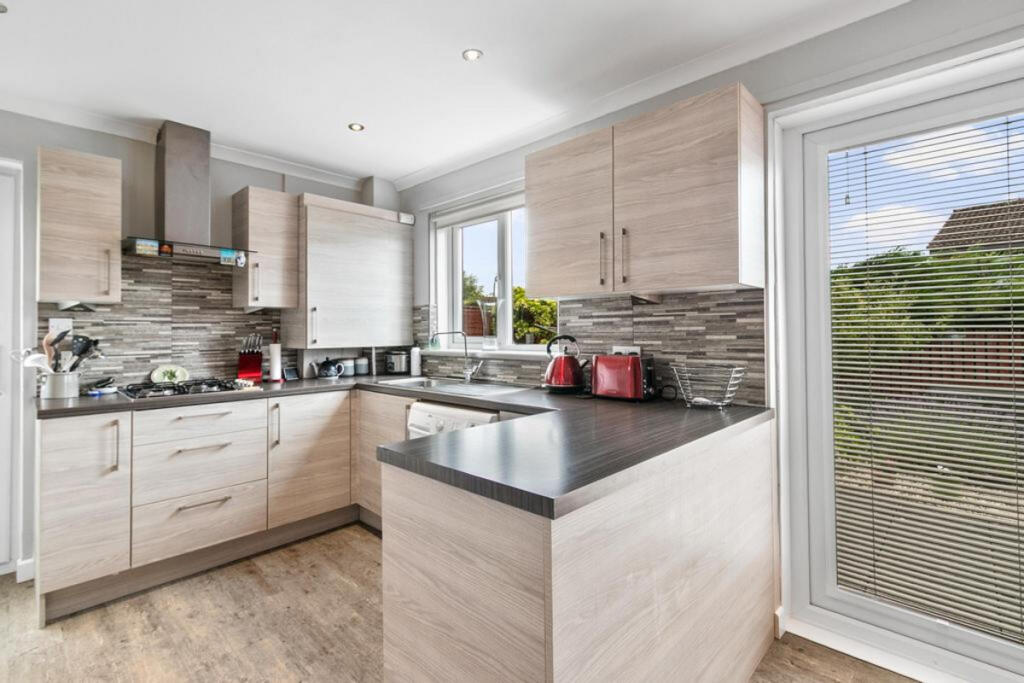 House in Newton Mearns, Ryelands, Greenfarm - More