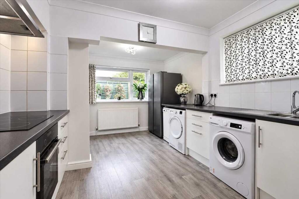 House in Clacton-on-Sea, Great Clacton - View 3