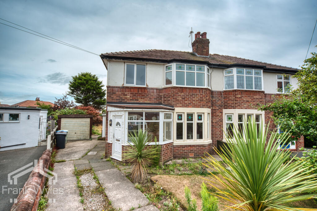 3-bed semi-detached on Kingsmere Avenue, Lytham St. Annes, Lancashire, £250,000