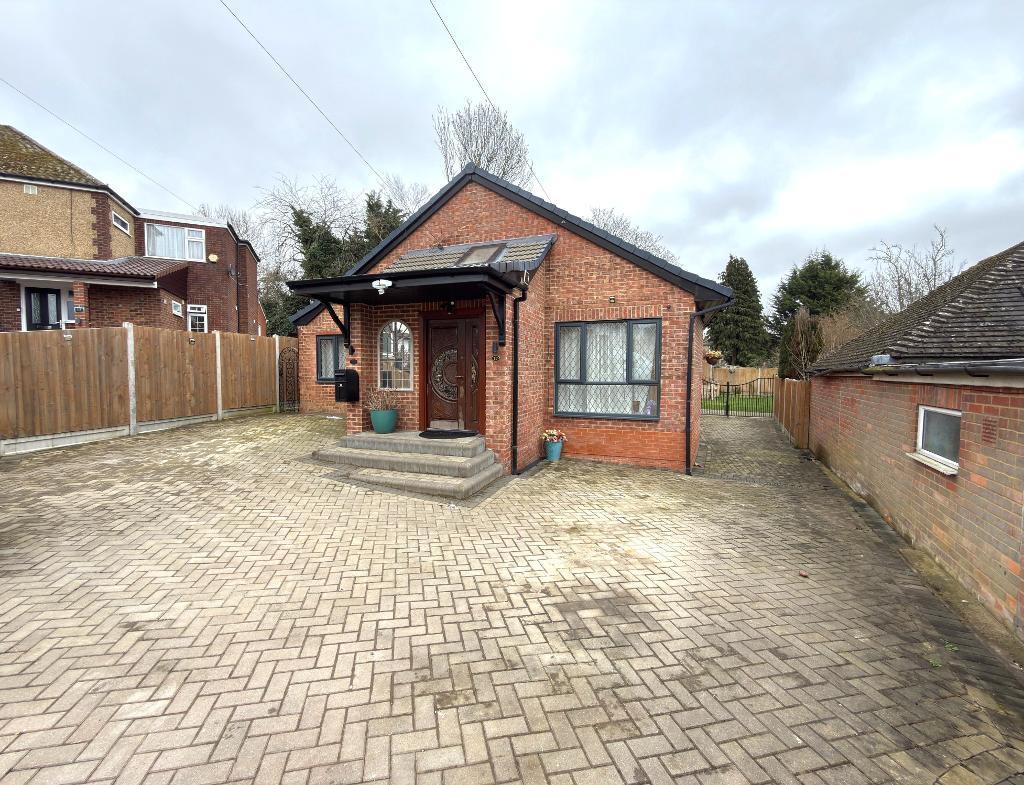 Main image of property: Preston Gardens, Round Green, Luton, Bedfordshire, LU2 7NL
