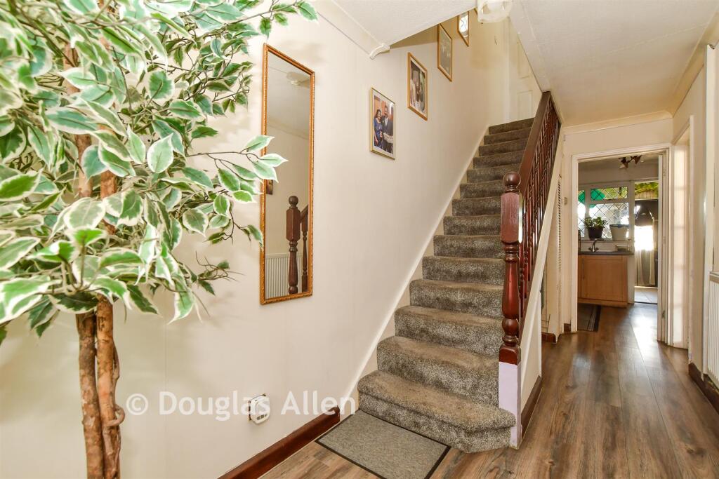 House in Southend-on-Sea - View 4