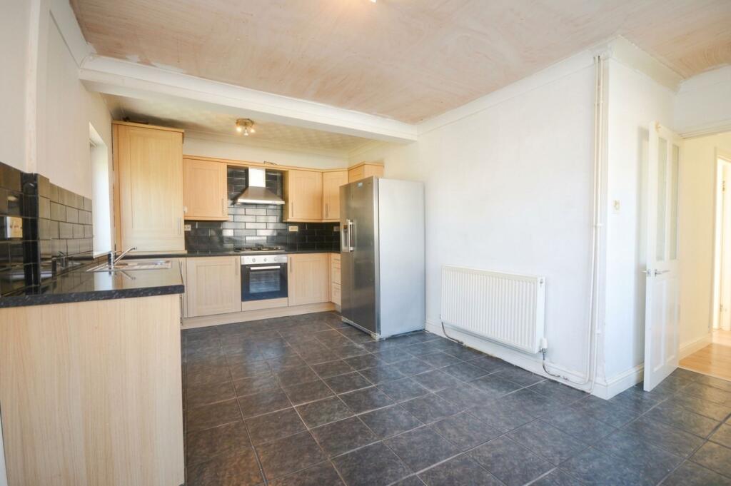 House in Barnsley, Bolton upon Dearne - View 4