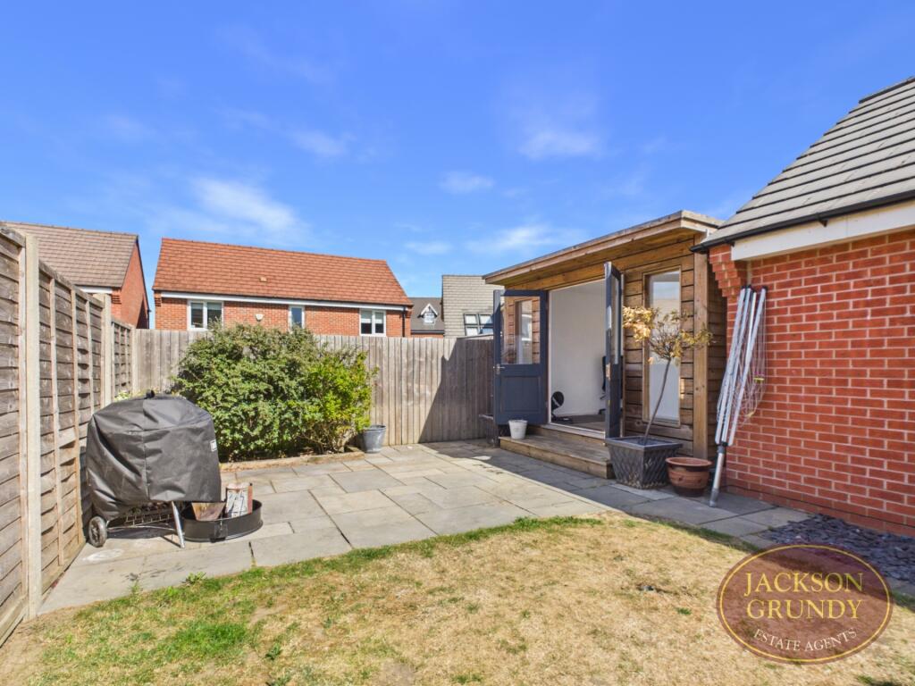 House in Northampton - View 4