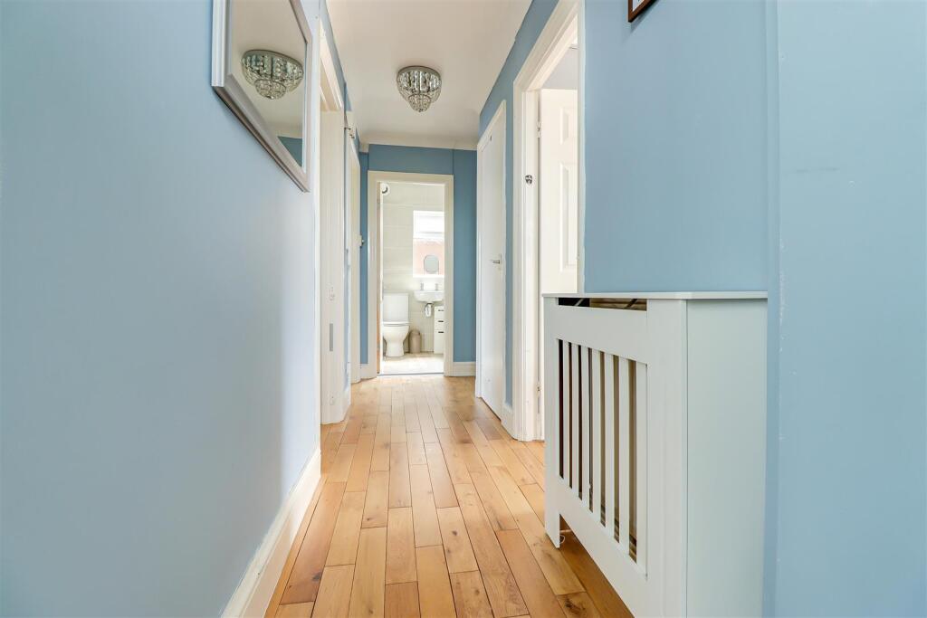 House in Southend-on-Sea - View 4