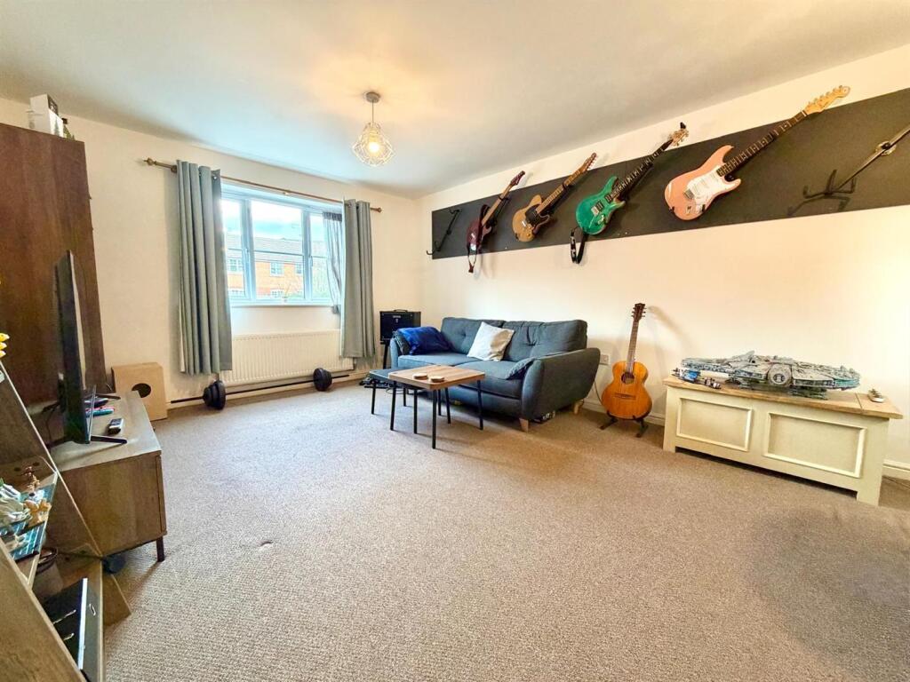 Apartment in Warwick, Whitemoor, Kenilworth - View 4