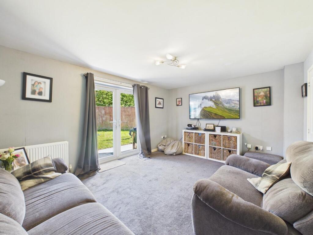 West Royd Avenue, Shipley - View 6