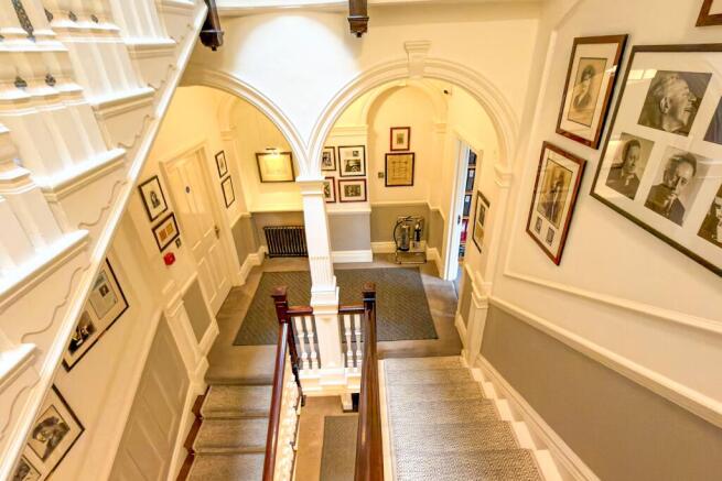 30 Queen Anne Street, London W1G 8HX