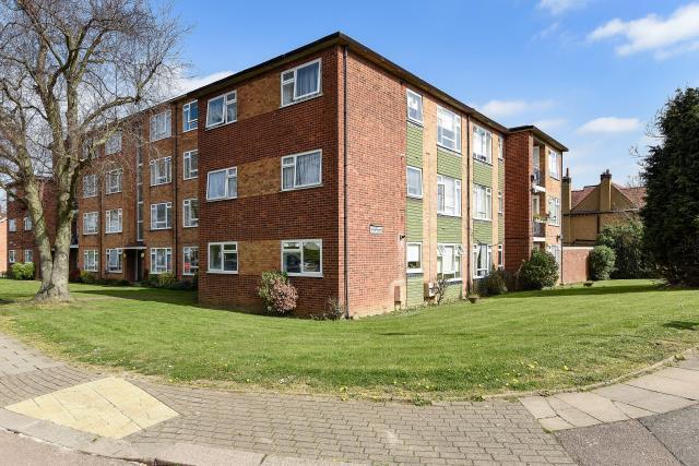 Main image of property: High Road, Whetstone, N20