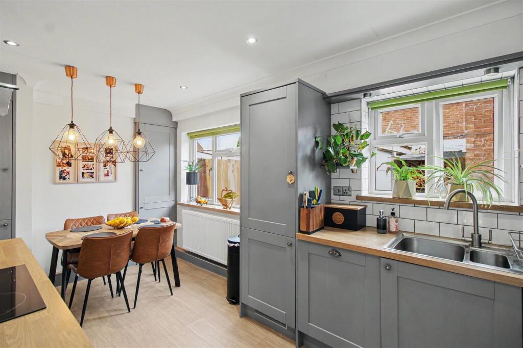 House in King's Lynn and West Norfolk, Norfolk - More