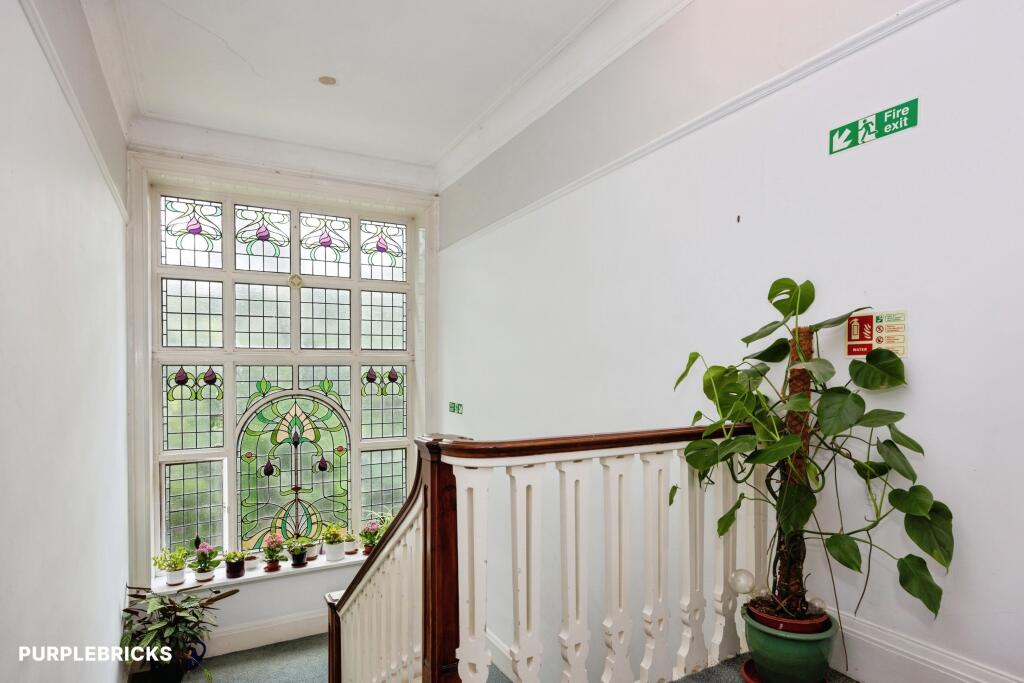 Apartment in Waverley, Haslemere - View 5