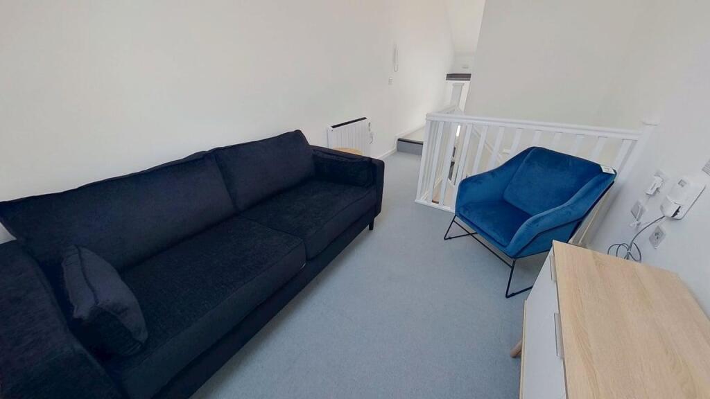 Apartment in Leeds, Burley - View 4