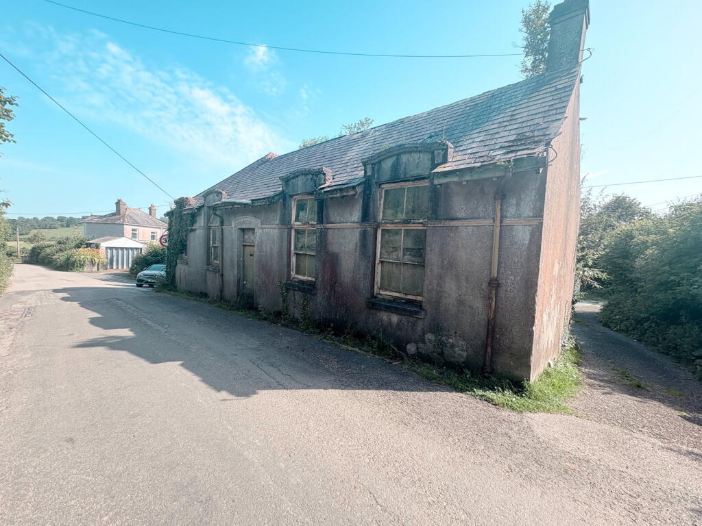 House in Plymouth - View 4