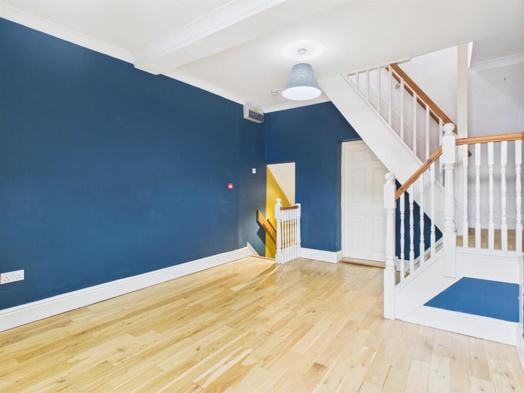 Main image of property: Old Street, Upton Upon Severn