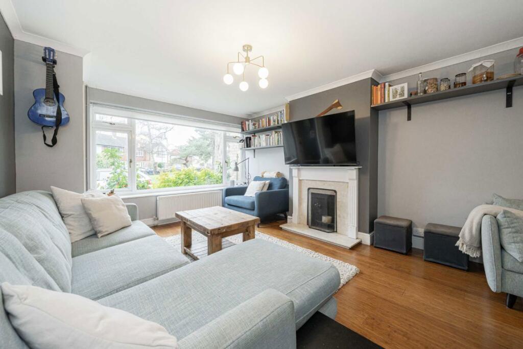 Elizabeth Gardens, Sunbury-On-Thames - Näkymä 2