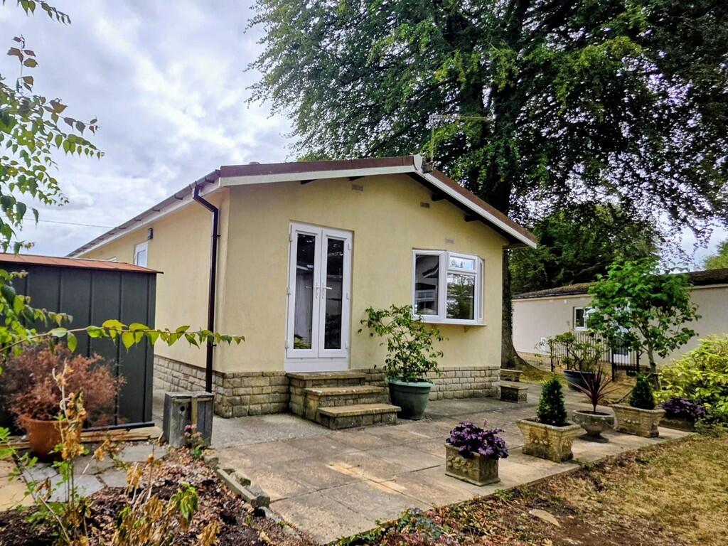 Main image of property: Hampton Fields, Minchinhampton
