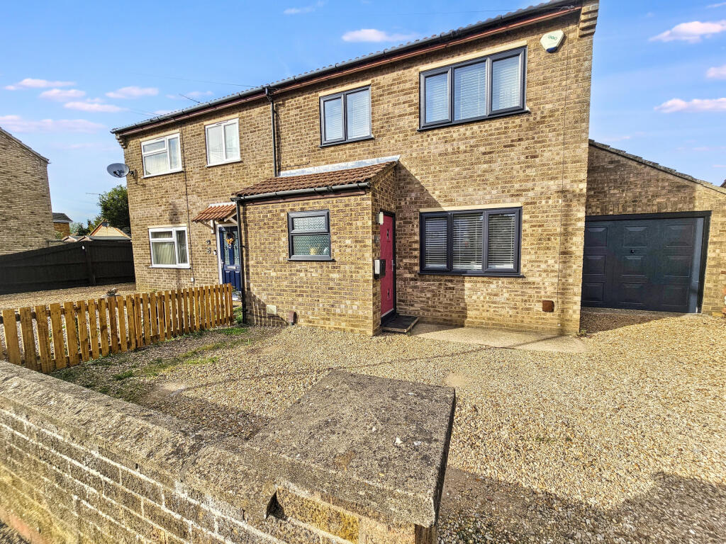 Main image of property: 4 Stonald Road, Whittlesey, Peterborough, Cambridgeshire