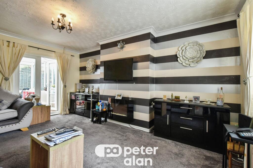 House in Cardiff, Aberaman South - View 5