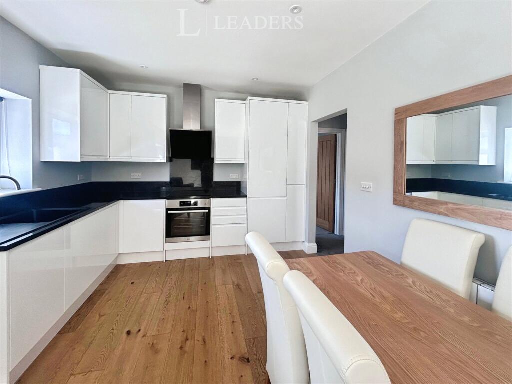 House in Havant, Emsworth - View 3