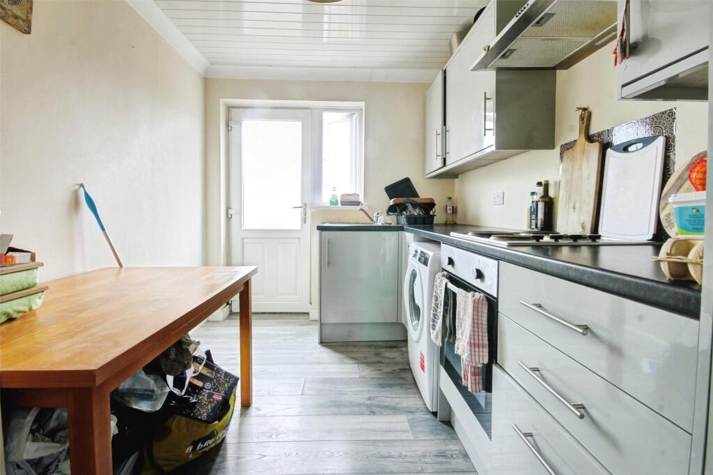 1 Hopgarth Court photo 3