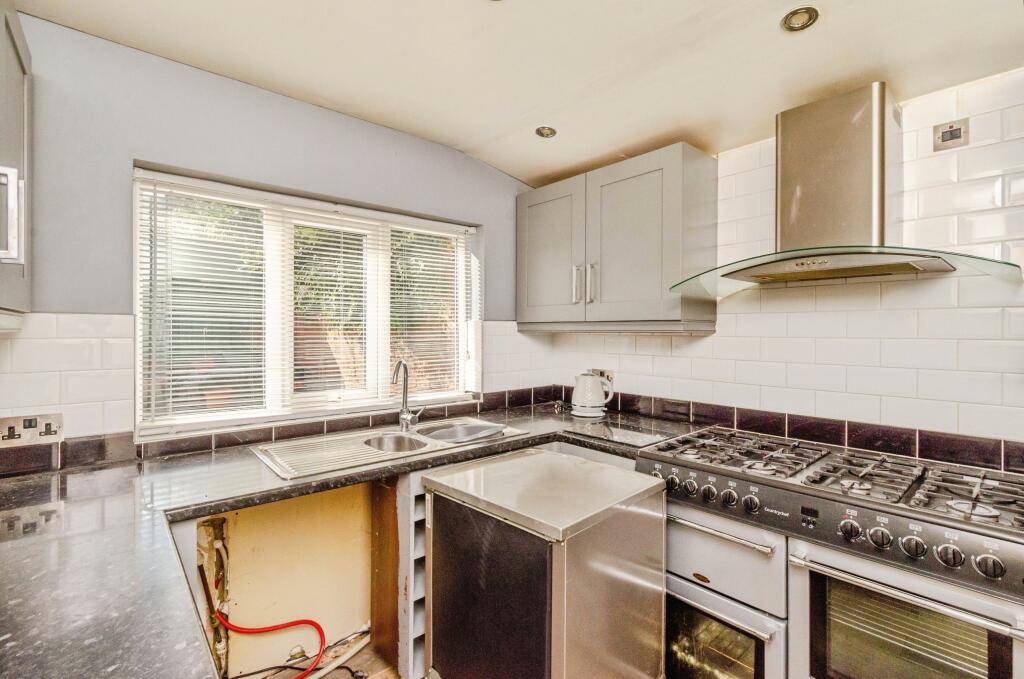 House in Dudley, West Midlands - View 4
