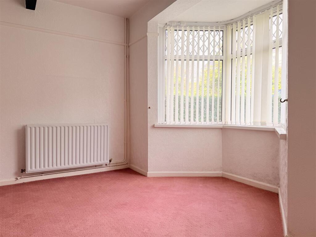 House in Swansea, Pembrey and Burry Port Town - View 3