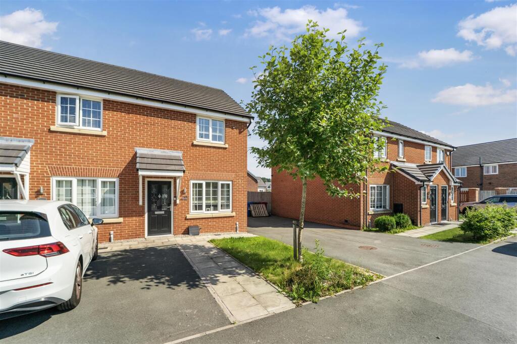 House in Blackburn, Lammack