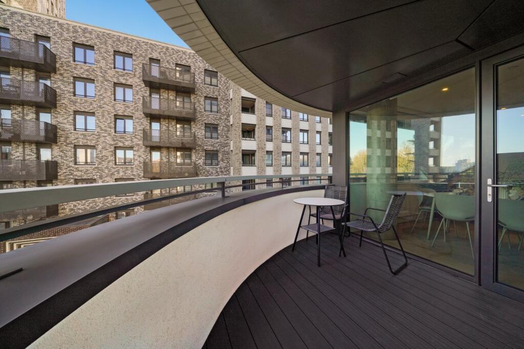 Apartment in Harrow - View 3