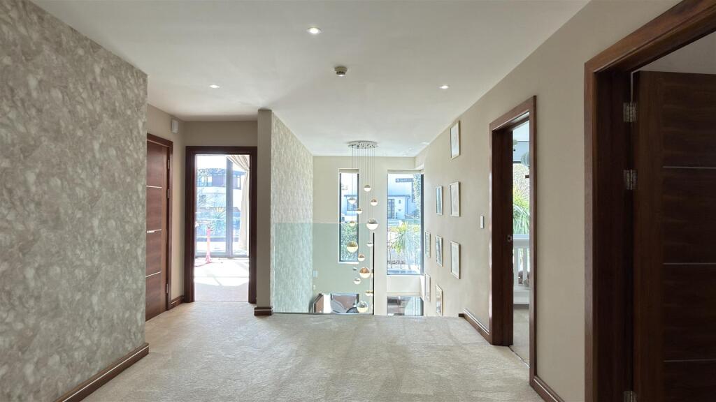 Additional image 20 of Blake Hill Crescent, Lilliput